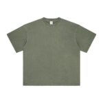 Basic distressed short-sleeved shirt with frayed edges and washed finish (green)