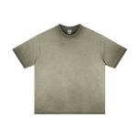 Basic distressed short-sleeved shirt with frayed edges and washed finish (Washed military green)