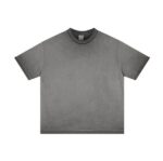 Basic distressed short-sleeved shirt with frayed edges and washed finish (Washed dark gray)